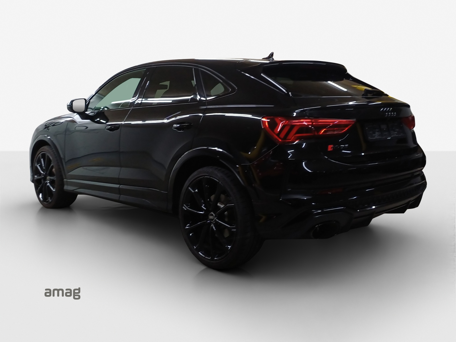 AUDI RS Q3 Sportback quattro S tronic-image-2