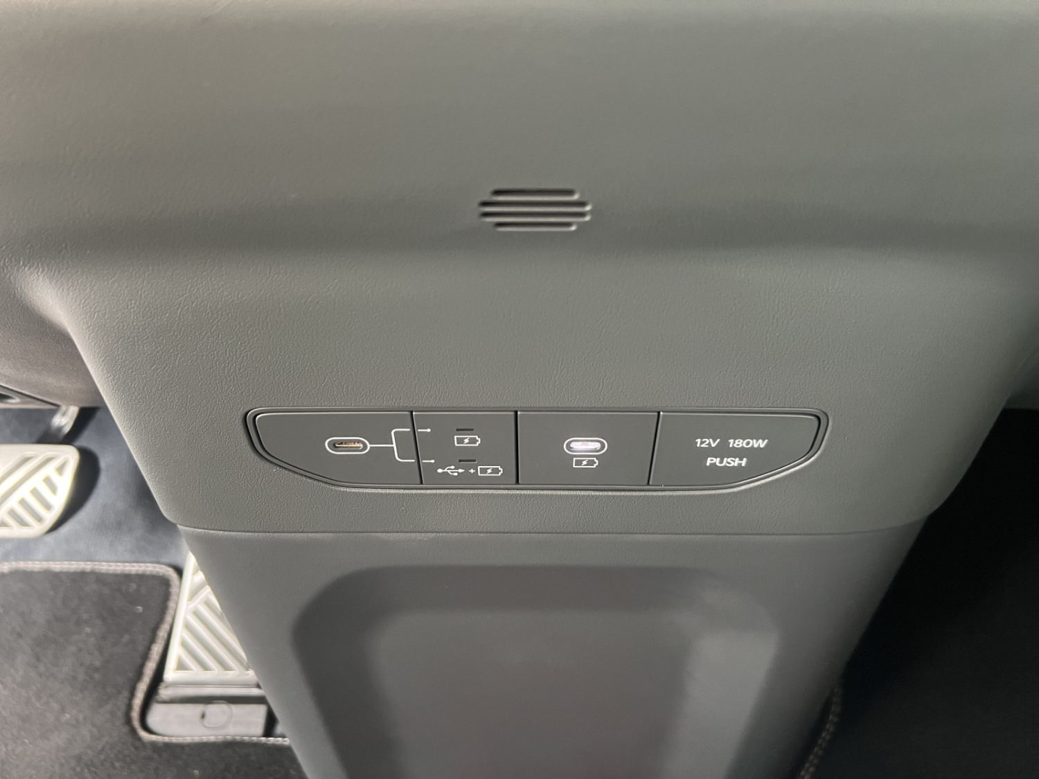 KIA EV9 99.8 kWh GT-Line 4x4-image-15