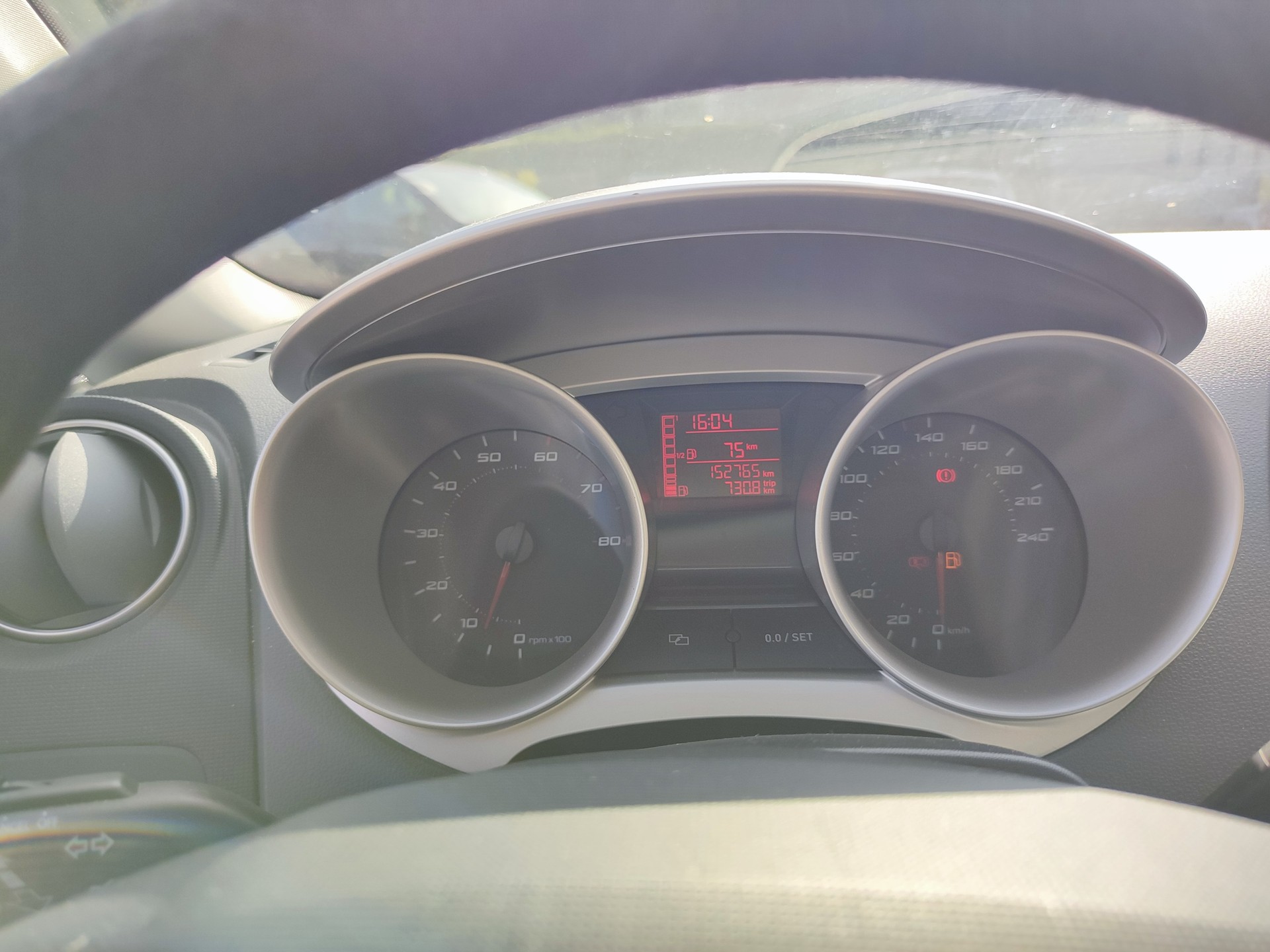 SEAT Ibiza 1.6 Style-image-8