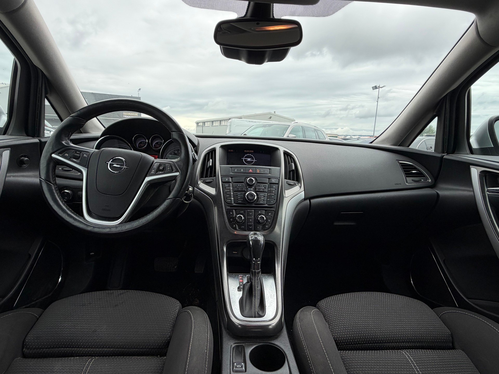 OPEL Astra 1.6i 16V Turbo Sport Automatic-image-6