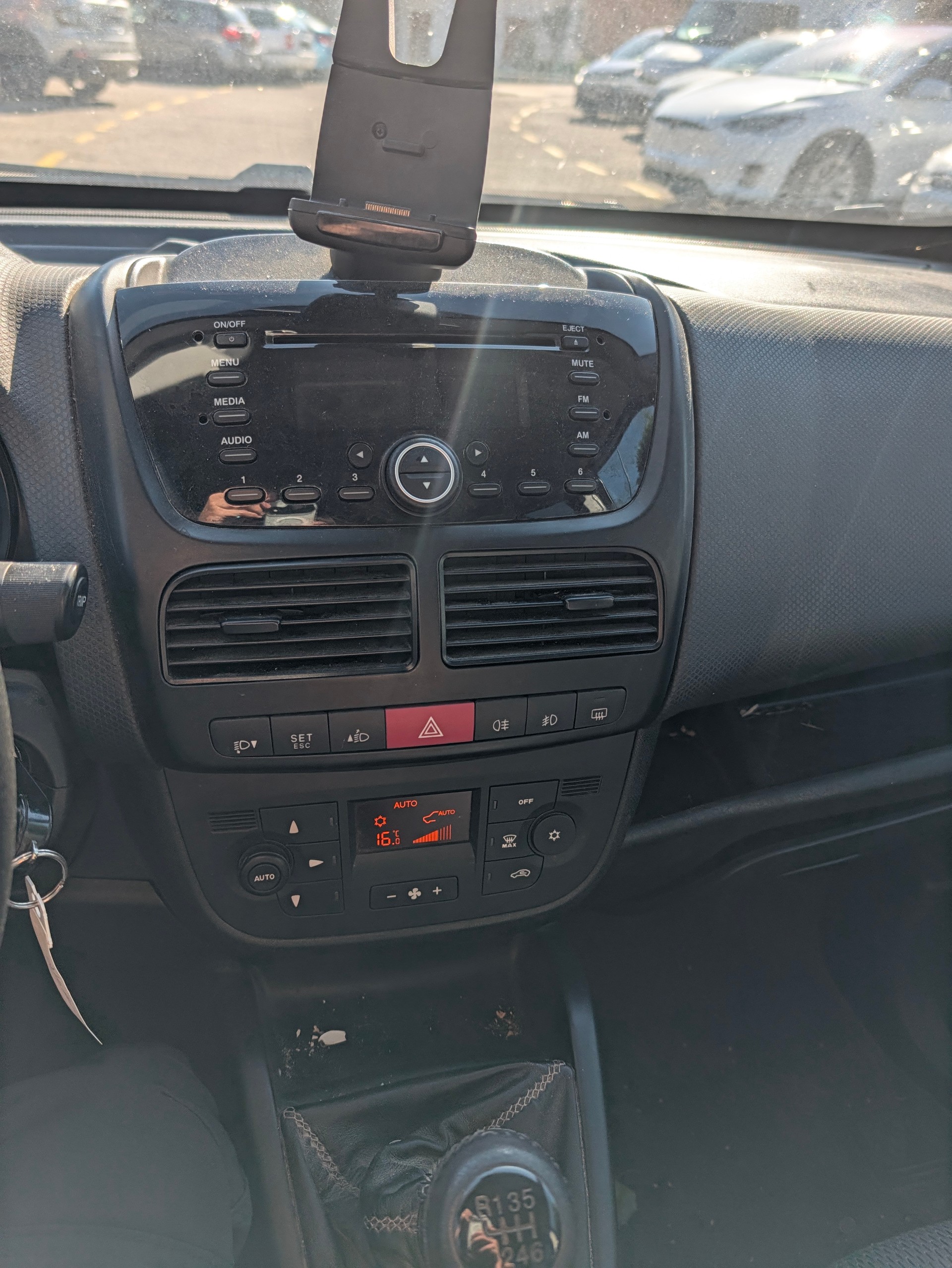 FIAT Doblò 1.6 JTD Emotion-image-12