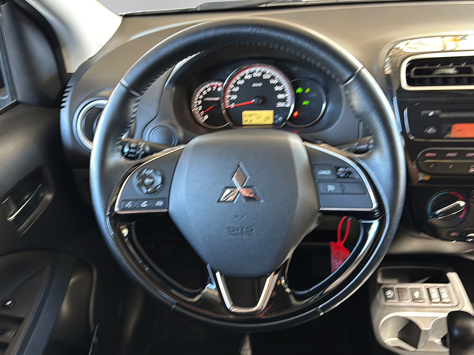 MITSUBISHI Space Star 1.2 MIVEC Value-showroom-element-3