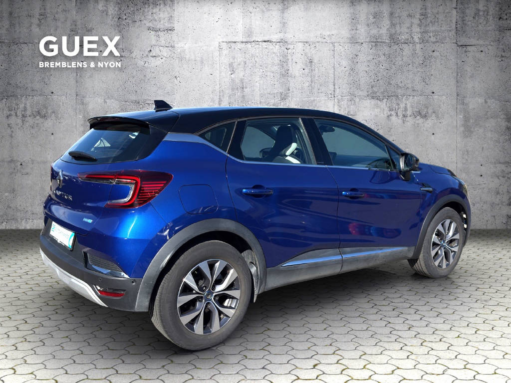 RENAULT Captur 1.6 E-Tech Plug-in Intens-image-3