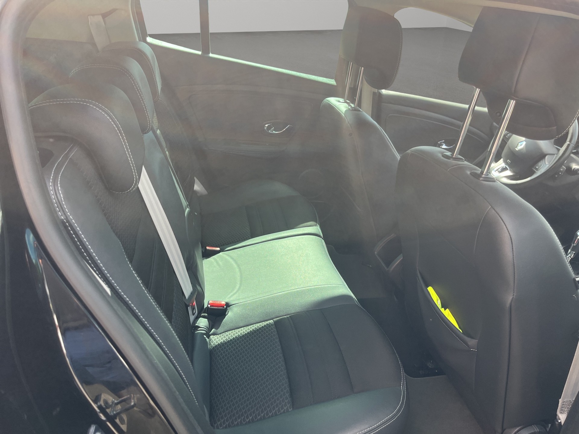 RENAULT Mégane 1.2 16V Turbo Bose EDC-image-9