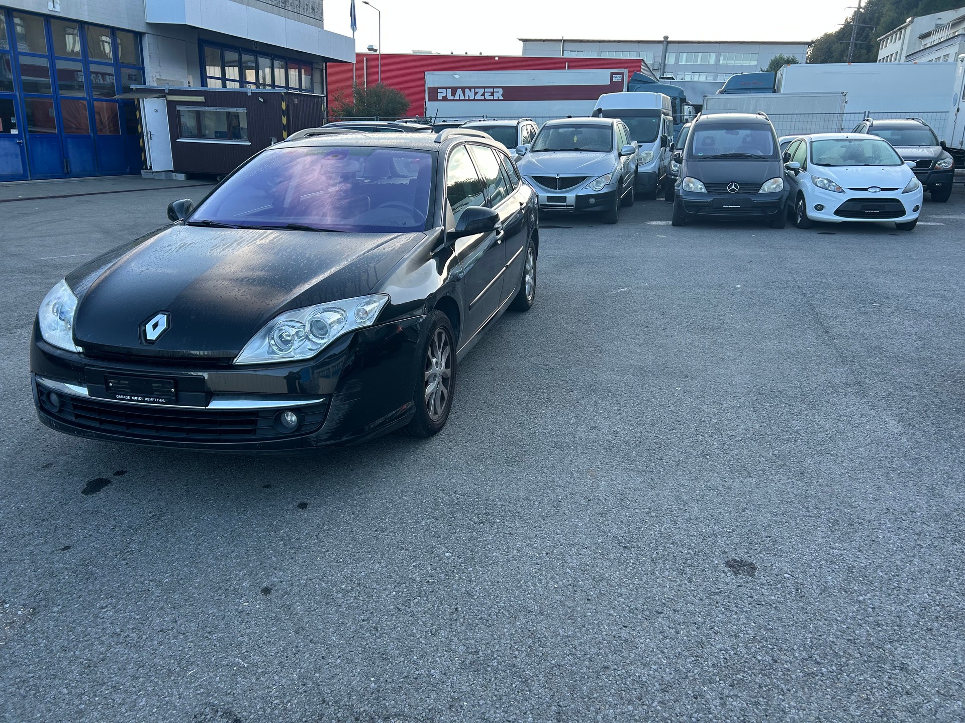 RENAULT Laguna Grandtour 2.0 16V T Expression Automatic-image-1