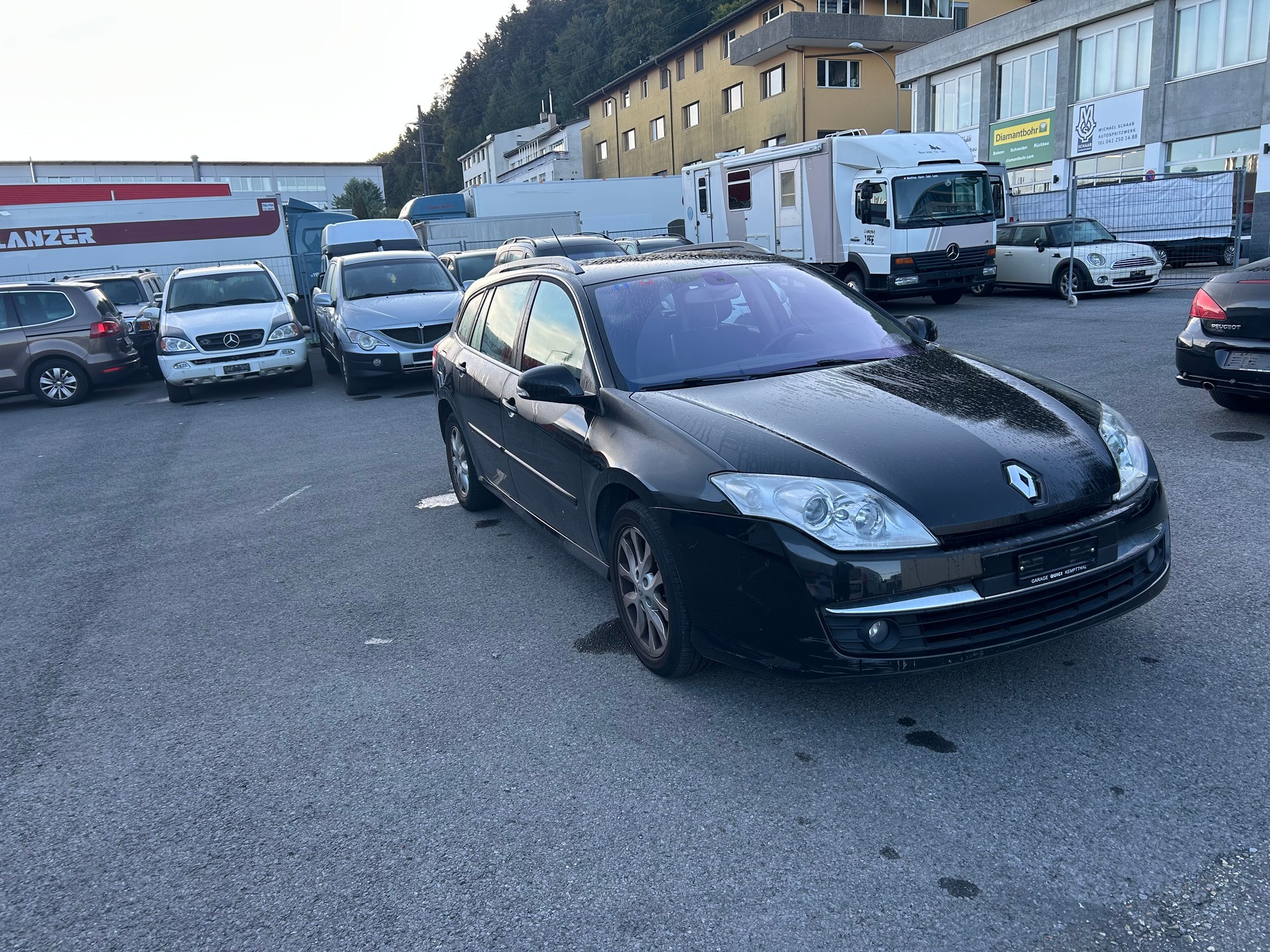 RENAULT Laguna Grandtour 2.0 16V T Expression Automatic-image-0