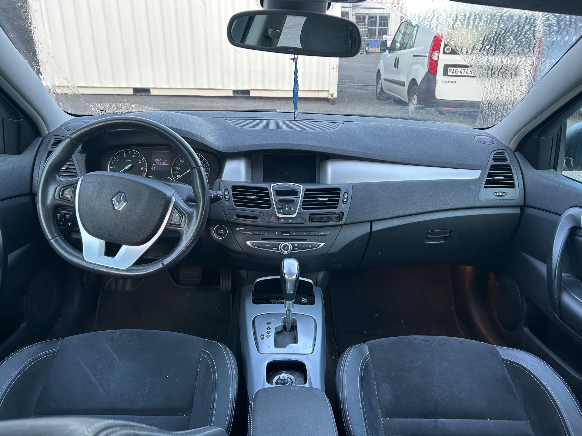 RENAULT Laguna Grandtour 2.0 16V T Expression Automatic-image-6