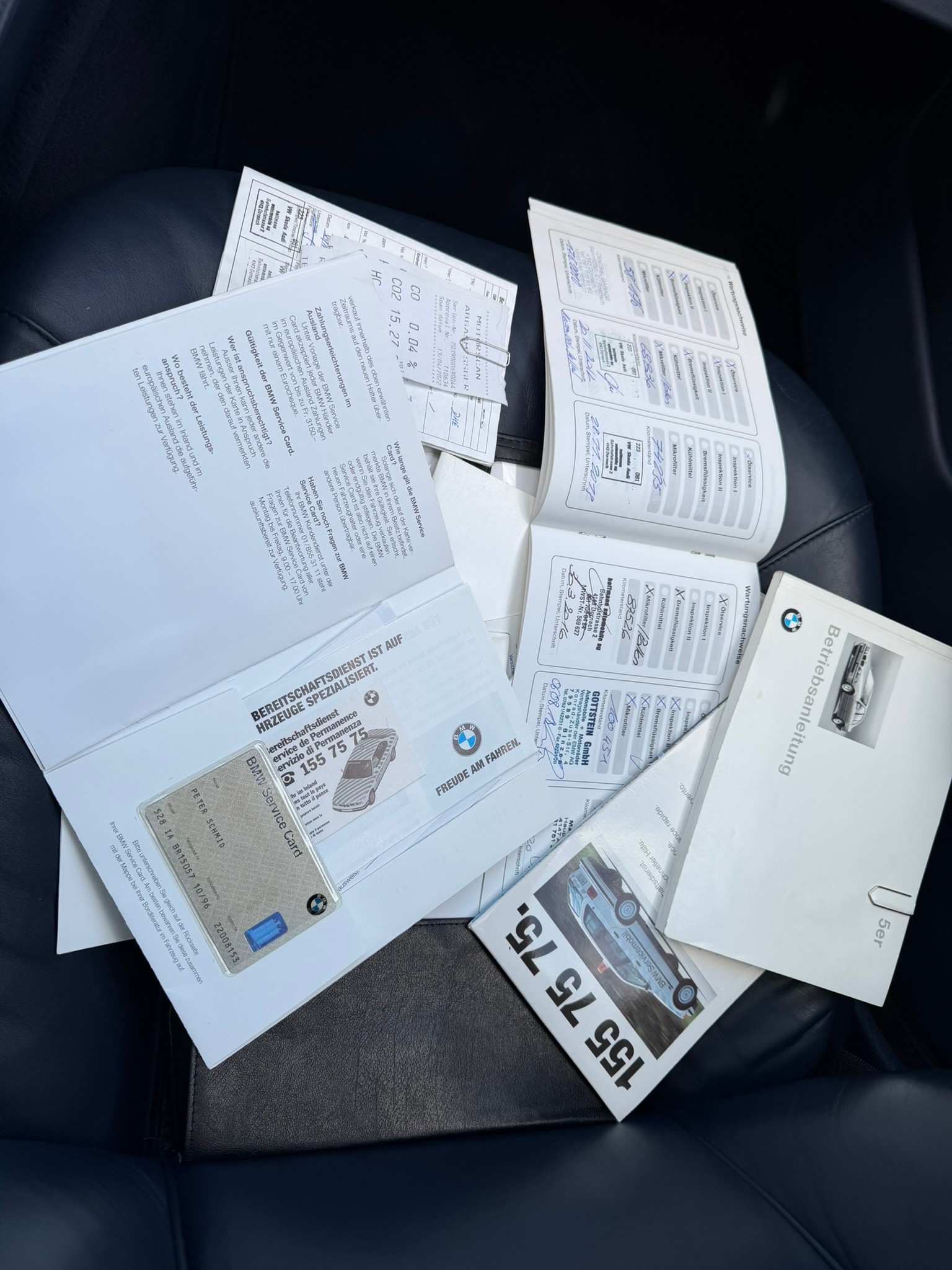 BMW 528i-image-12