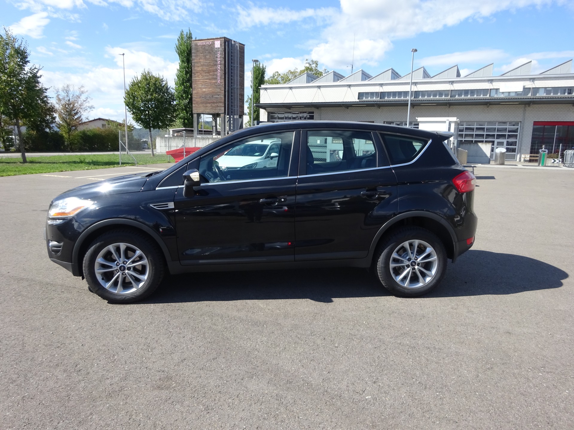 FORD Kuga 2.0 TDCi Titanium 4WD PowerShift-image-9