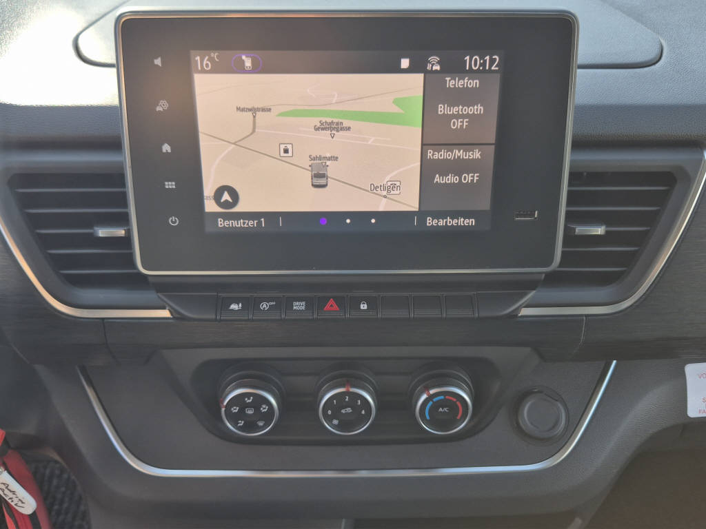 RENAULT Adria Active 2.0 dCi 170 EDC-image-12