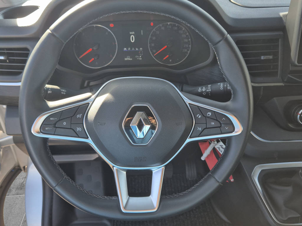 RENAULT Adria Active 2.0 dCi 170 EDC-image-10