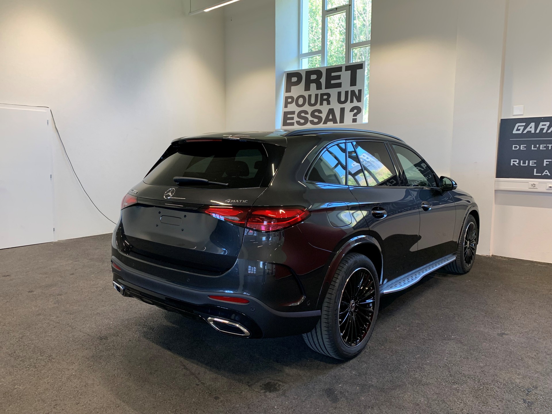 MERCEDES-BENZ GLC 200 4Matic 9G-Tronic-image-7