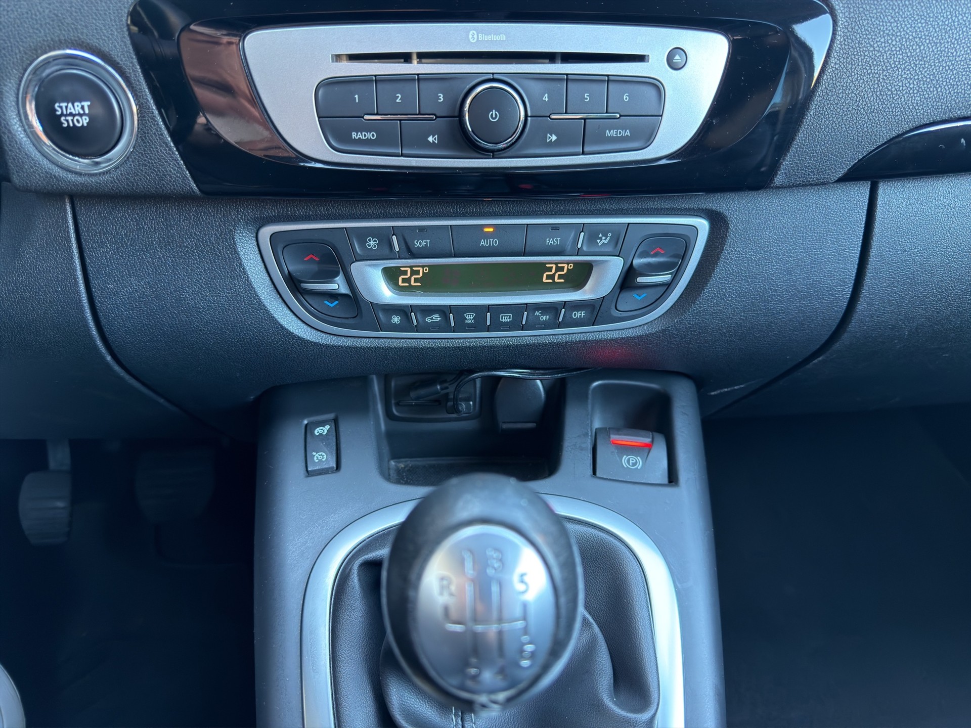 RENAULT Grand Scenic TCe 130 Bose Edition 7-Plätzer-image-9