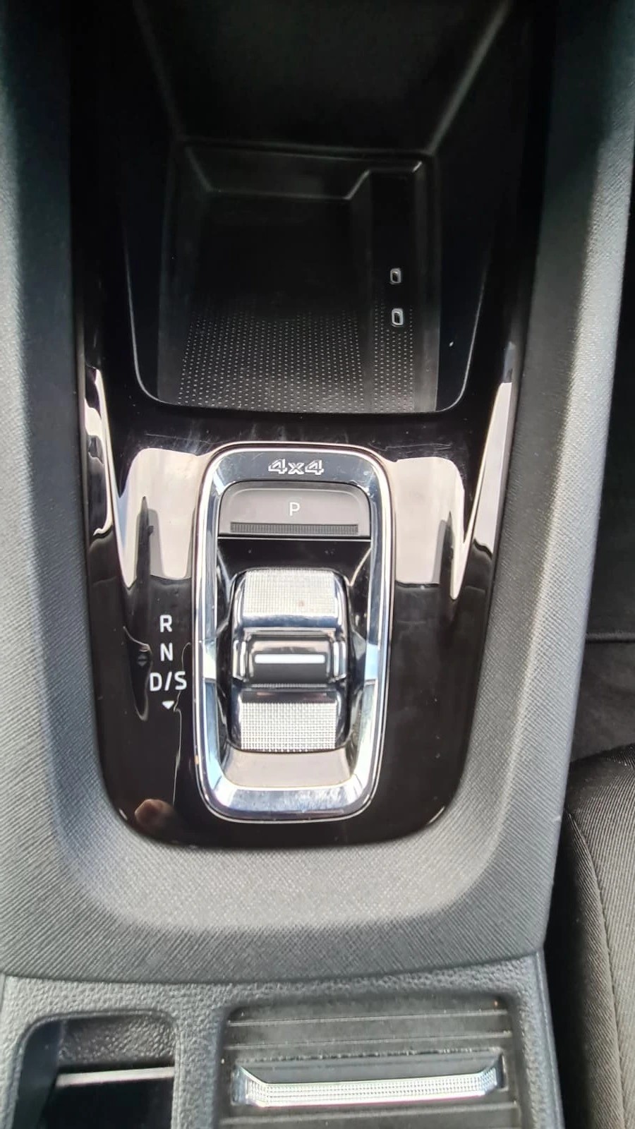 SKODA Octavia Combi 2.0 TDI DSG Ambition 4x4 ** Anh-Kupplung ** Gr.Navi ** Parkhilfe v+h ** Virtuelles Cockpit ** Frisch ab MFK **-image-11
