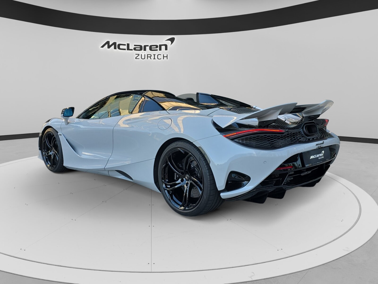 McLAREN 750S Spider Performance-image-2