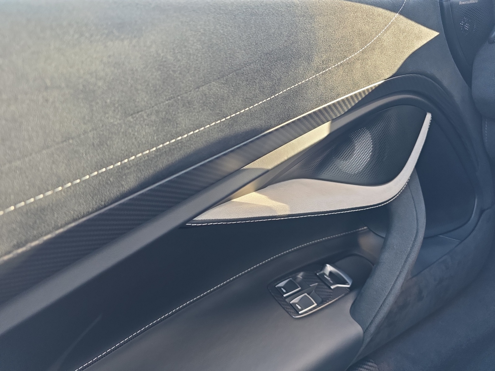 McLAREN 750S Spider Performance-image-10