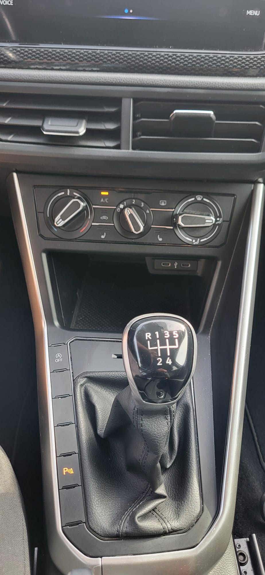 VW Polo 1.0 TSI Life-image-13