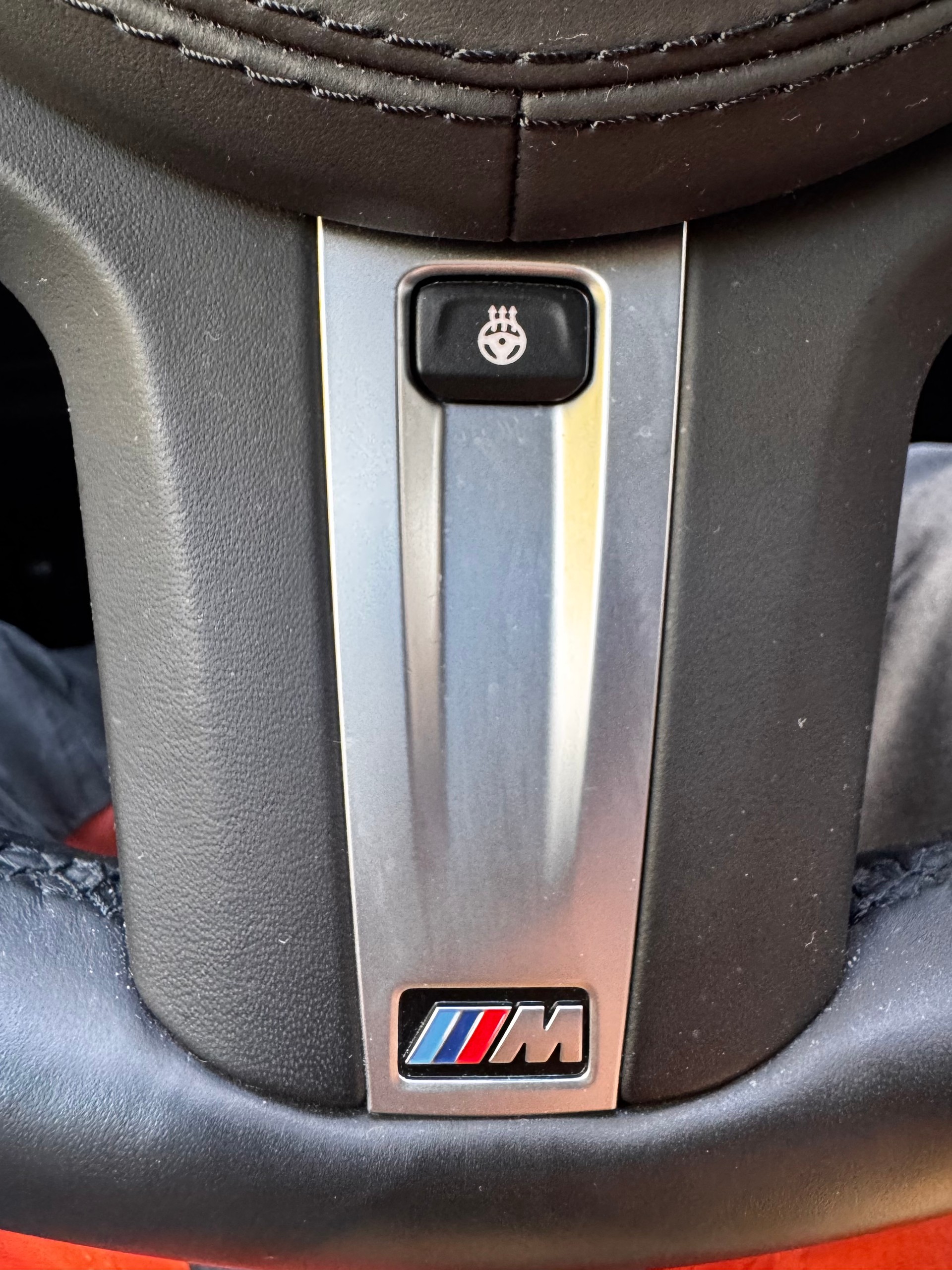 BMW M550i xDrive SAG-image-11