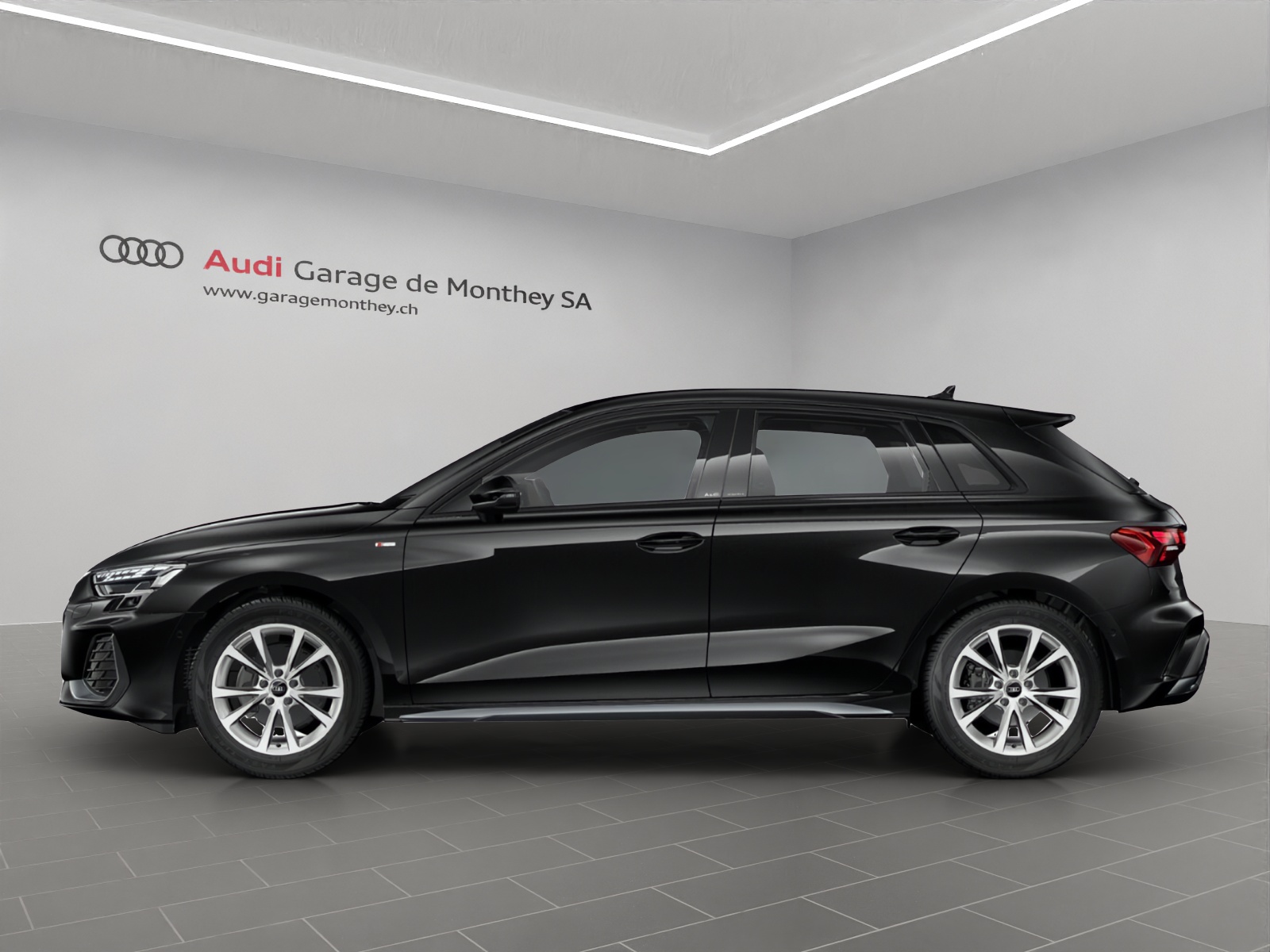AUDI A3 Sportback TFSI 85 kW S line Ambition S tronic-image-1