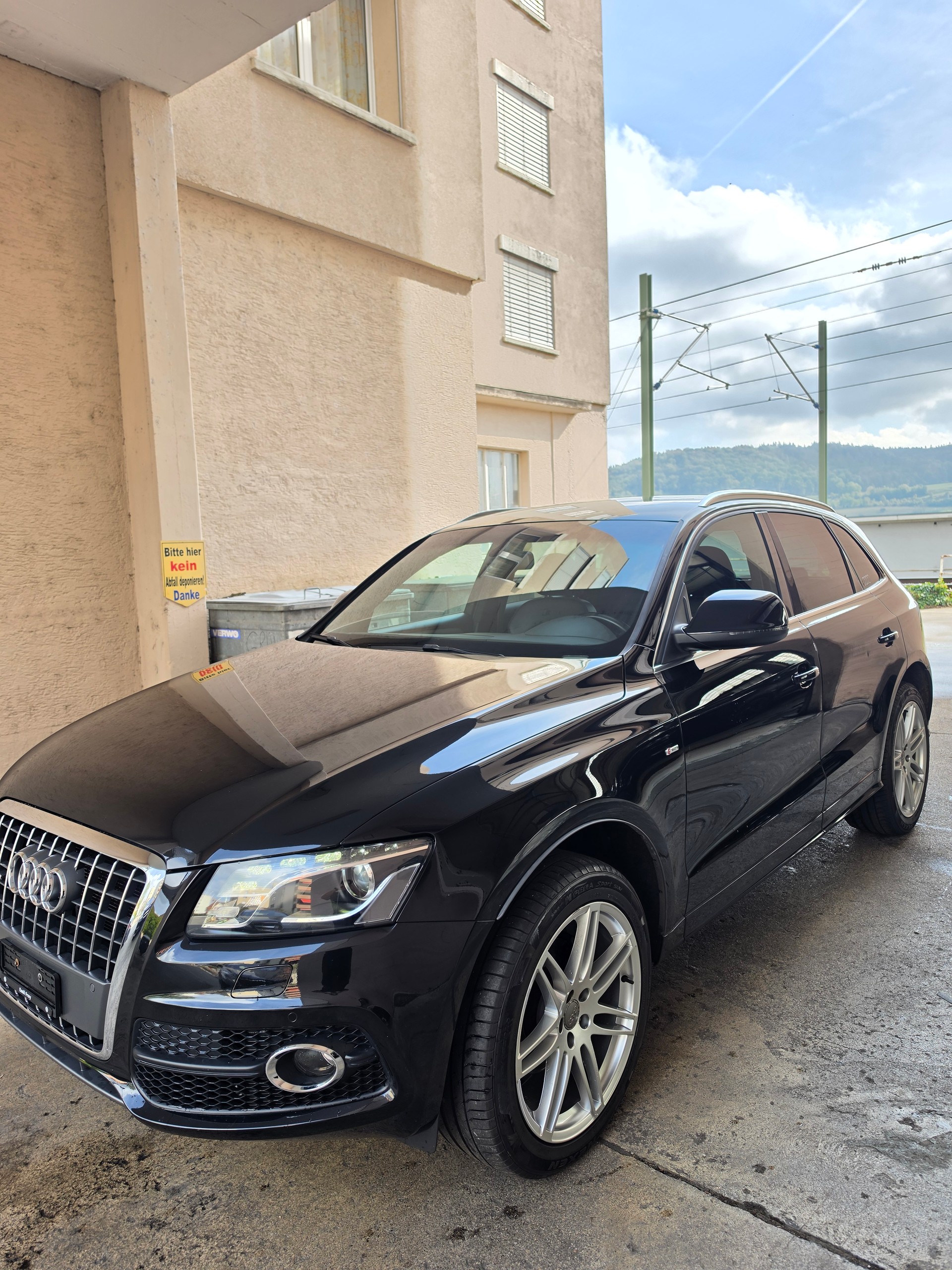 AUDI Q5 2.0 TFSI quattro S-tronic-image-2
