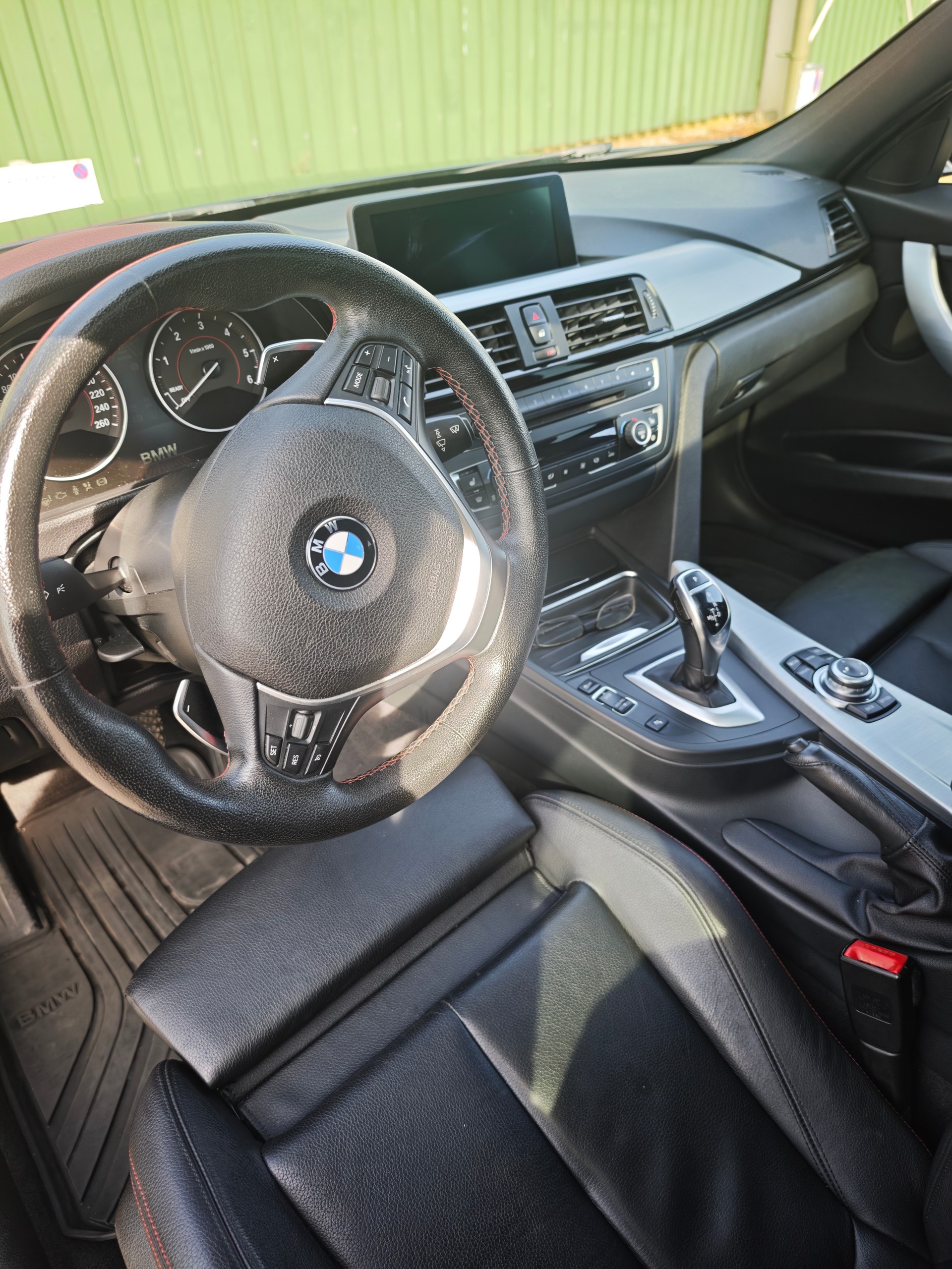 BMW F30-image-8