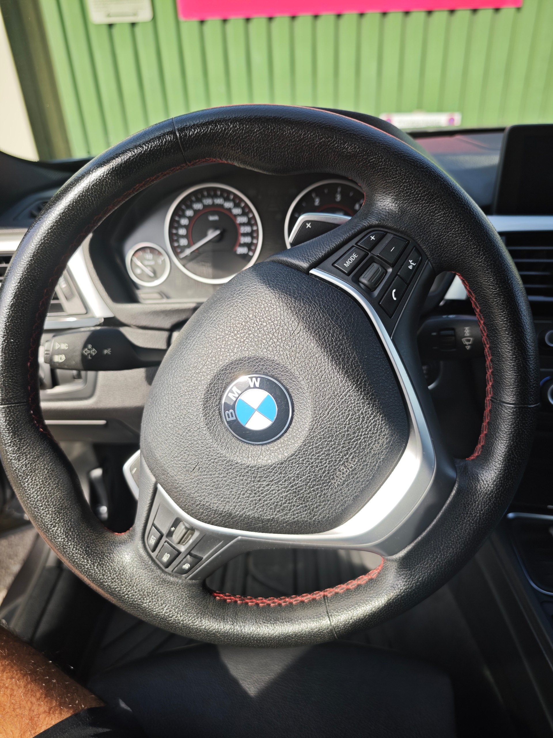 BMW F30-image-7