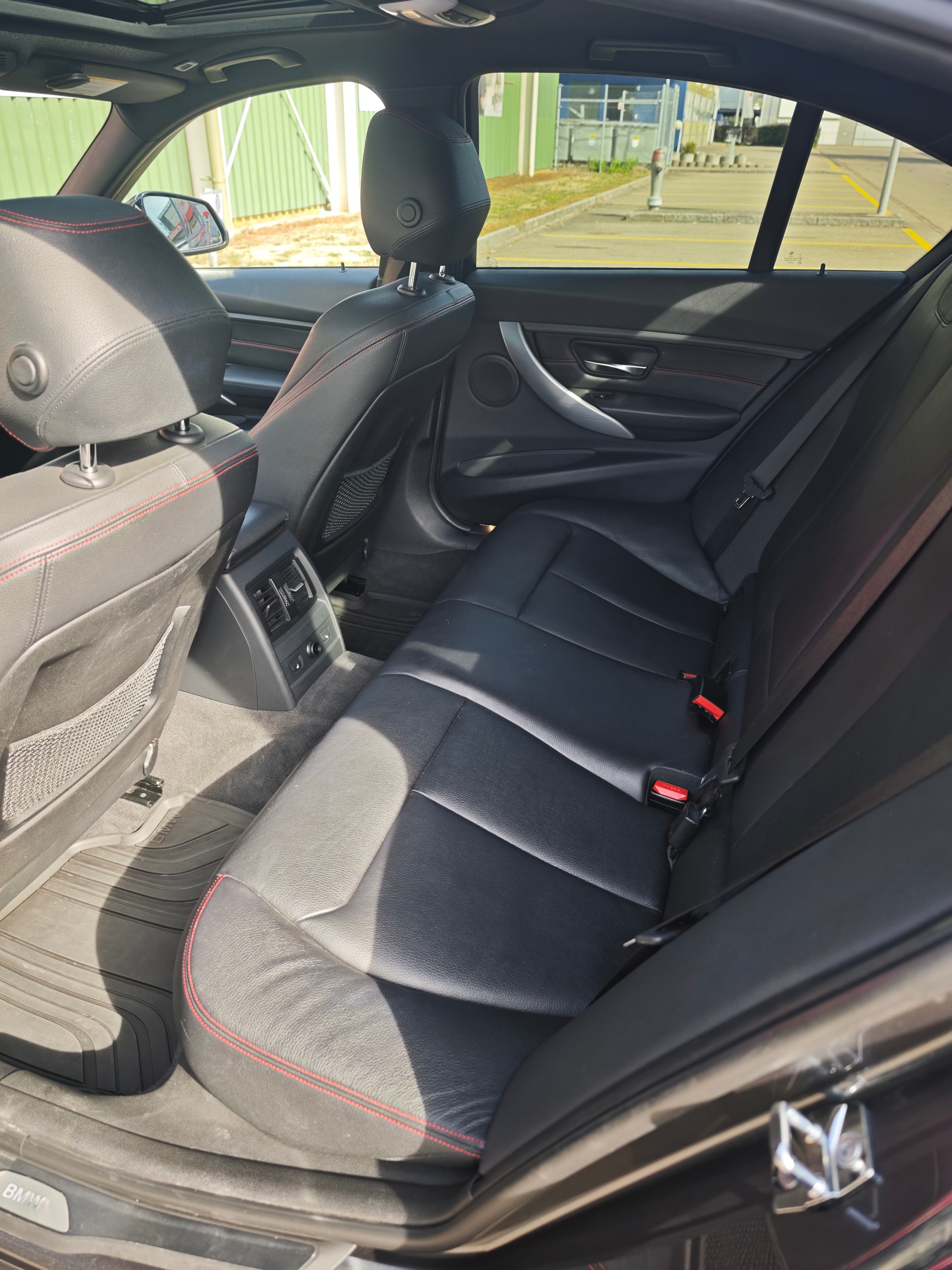 BMW F30-image-16