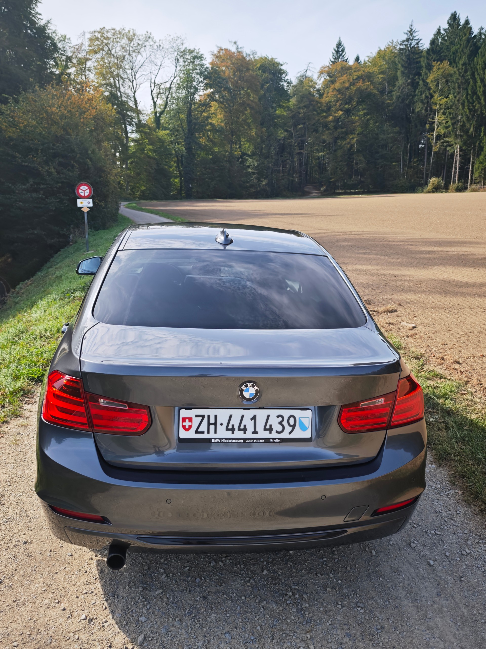 BMW F30-image-4