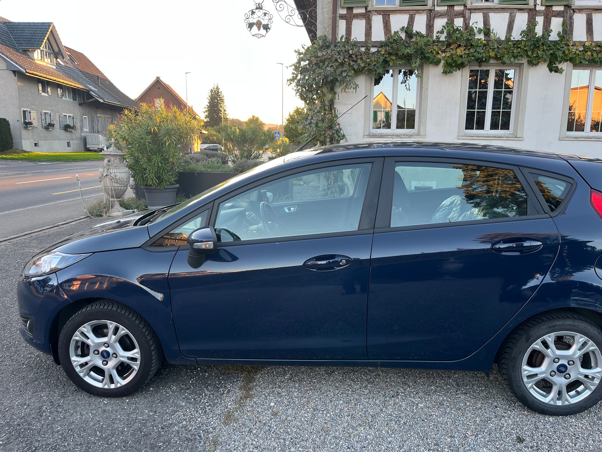 FORD Fiesta 1.0 SCTi Trend-image-4