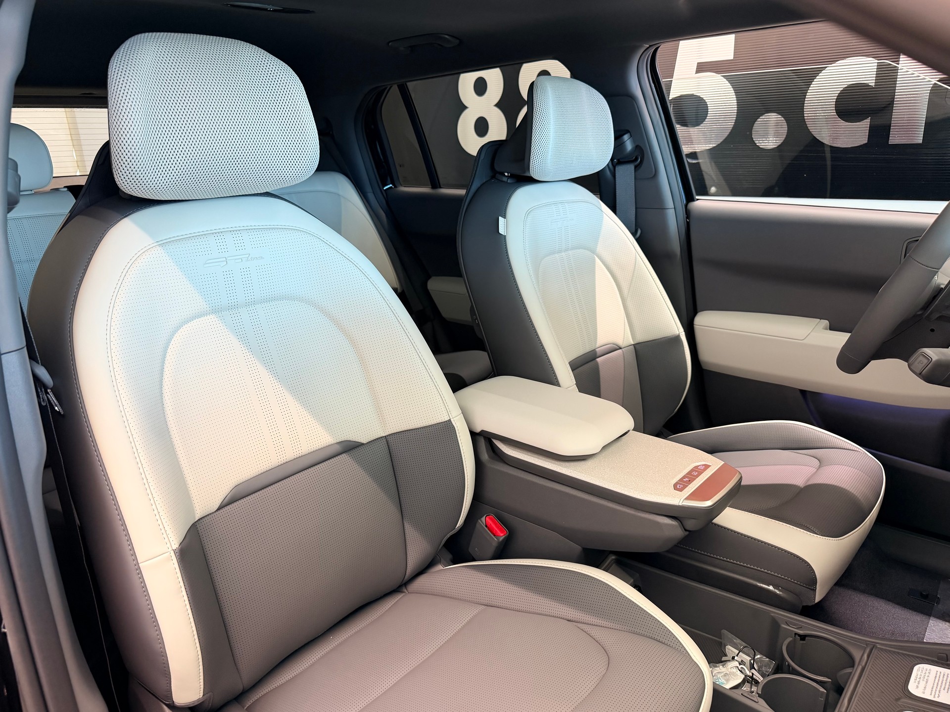 KIA EV3 81,4 kWh GT Line 4x4-image-26