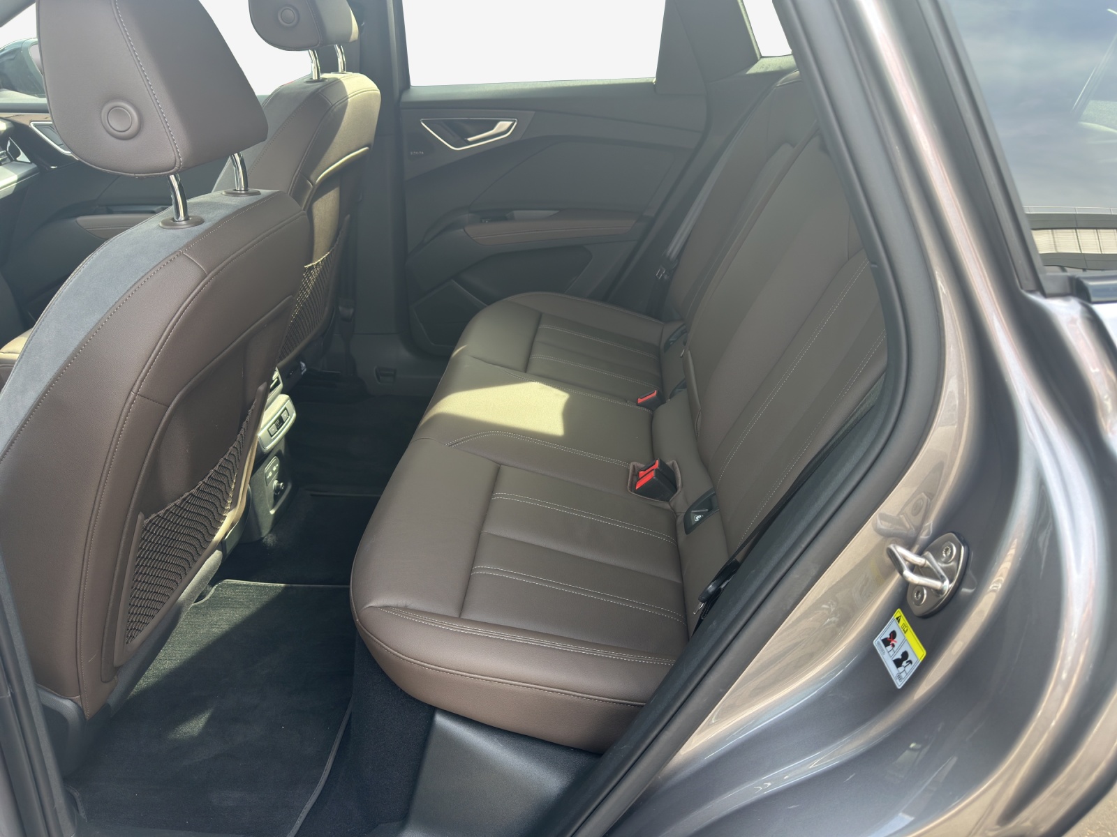 AUDI Q4 Sportback e-tron 50 quattro-image-11
