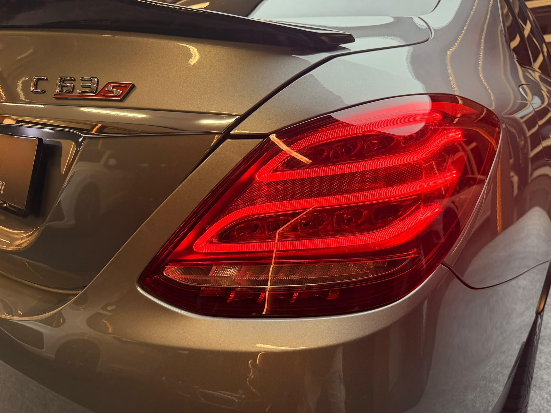 MERCEDES-BENZ C-Klasse W205 C 63 S AMG Edition 1-image-9