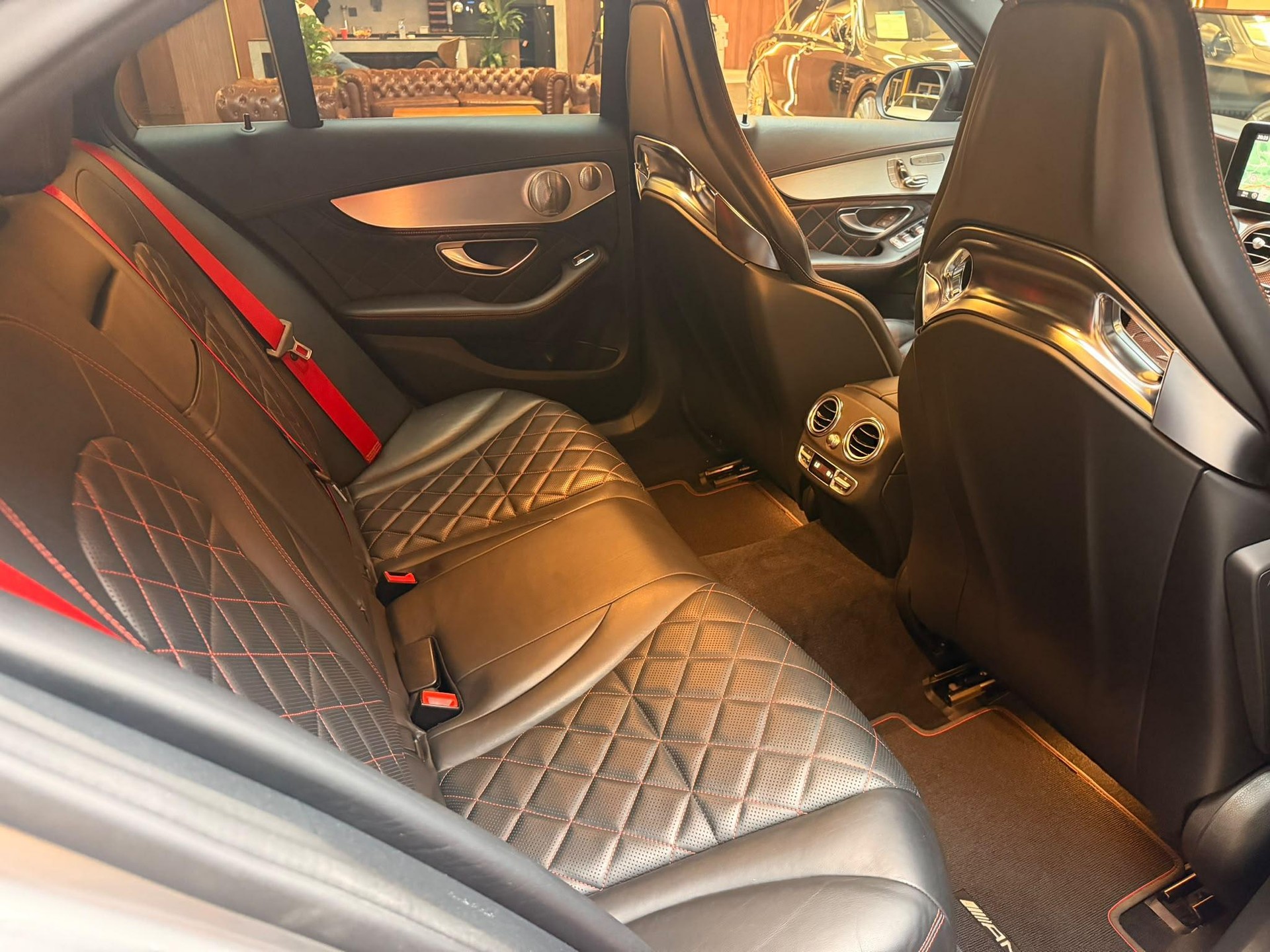 MERCEDES-BENZ C-Klasse W205 C 63 S AMG Edition 1-image-17