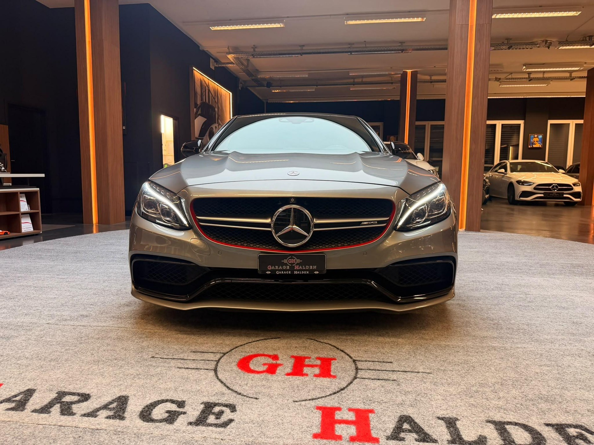 MERCEDES-BENZ C-Klasse W205 C 63 S AMG Edition 1-image-2