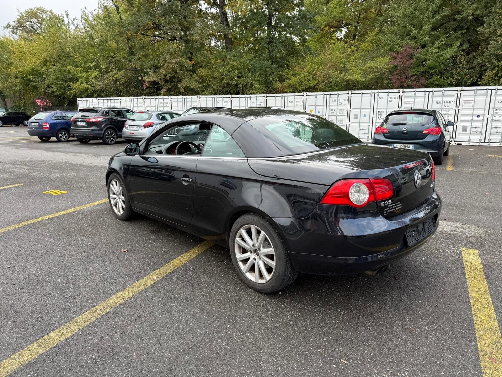 VW Eos 2.0 FSI Turbo-image-5