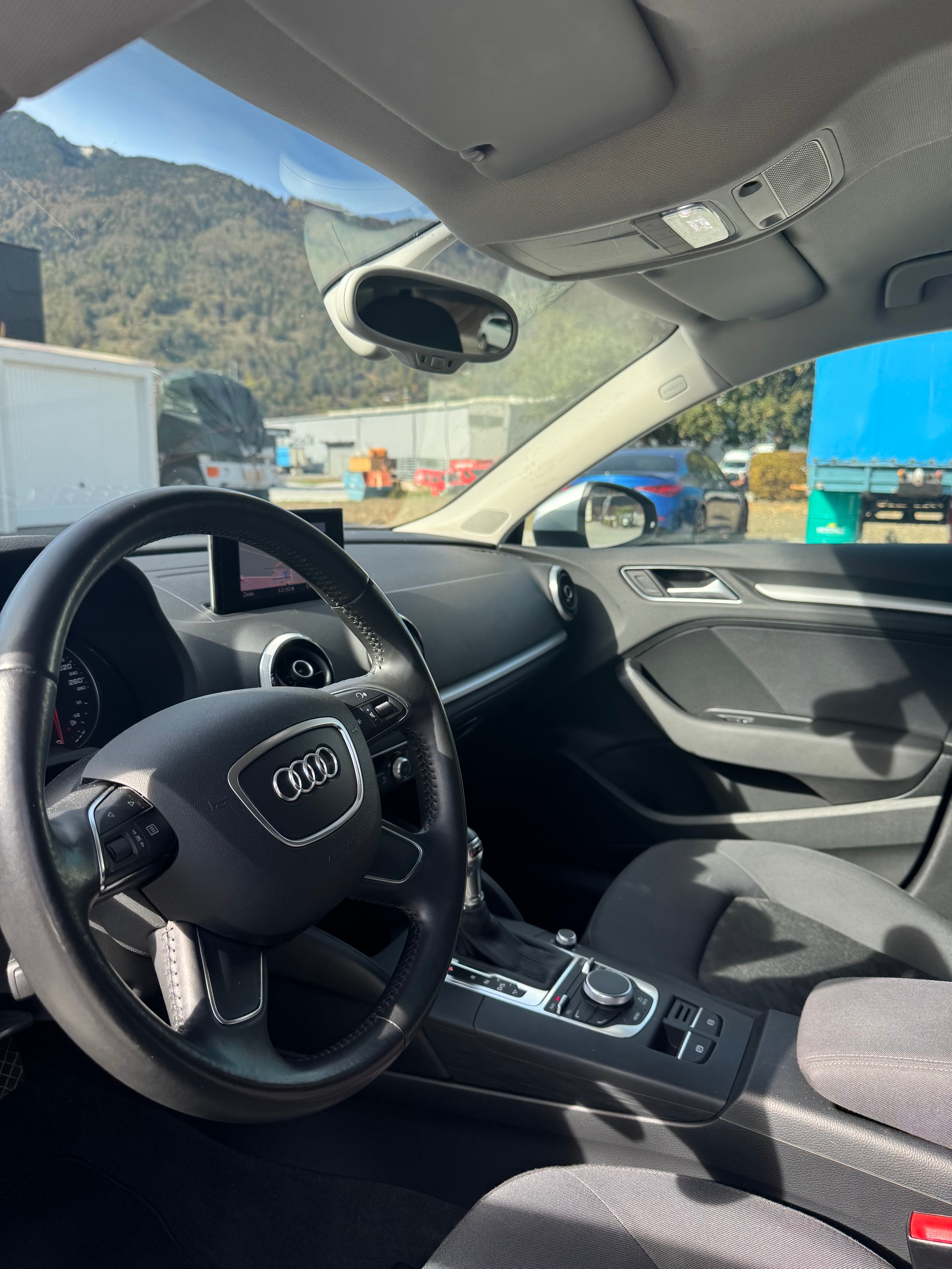 AUDI A3 Sportback 1.4 TFSI Ambiente S-tronic-image-9