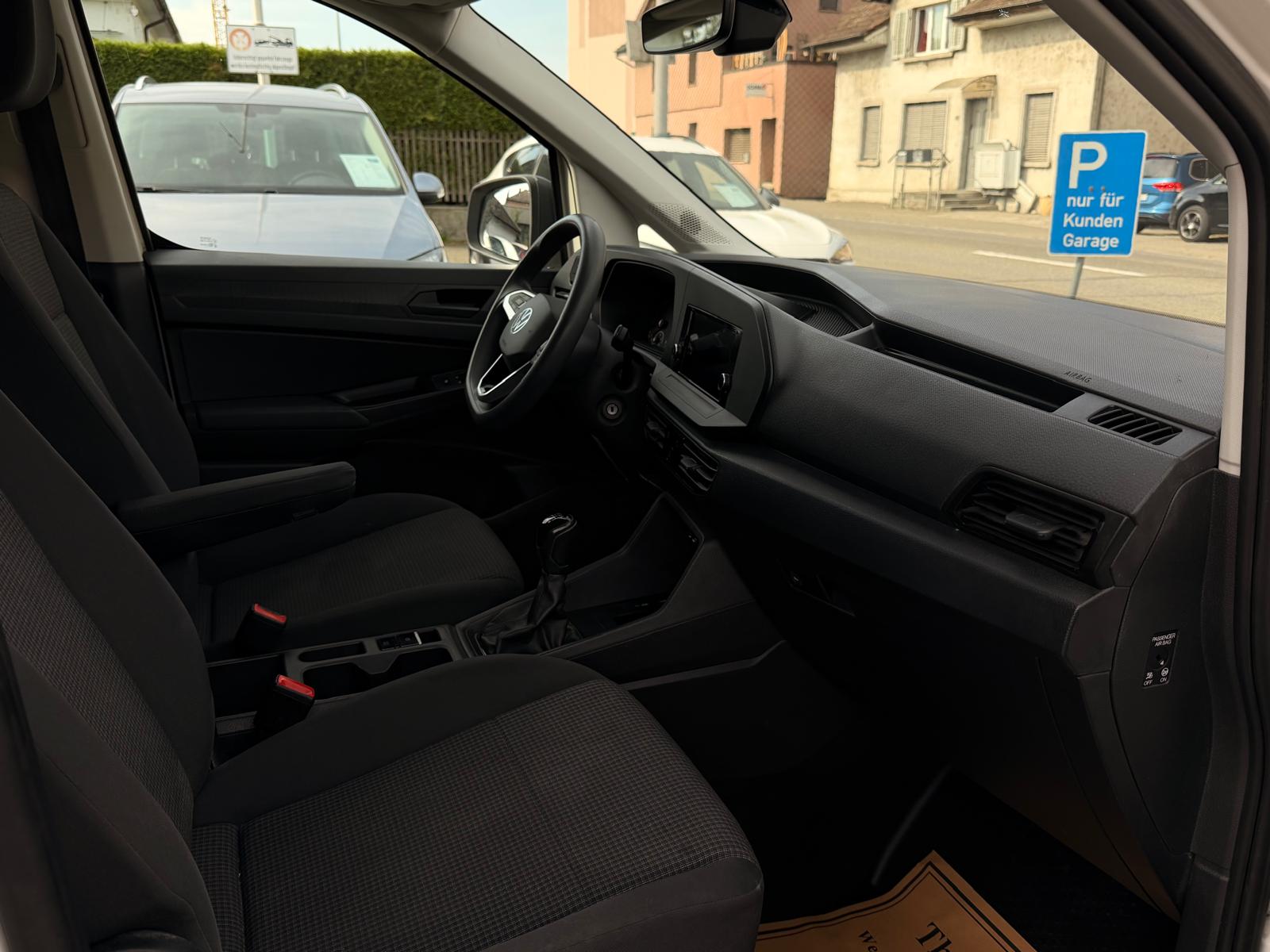 VW Caddy Cargo 2.0TDI Entry-image-12