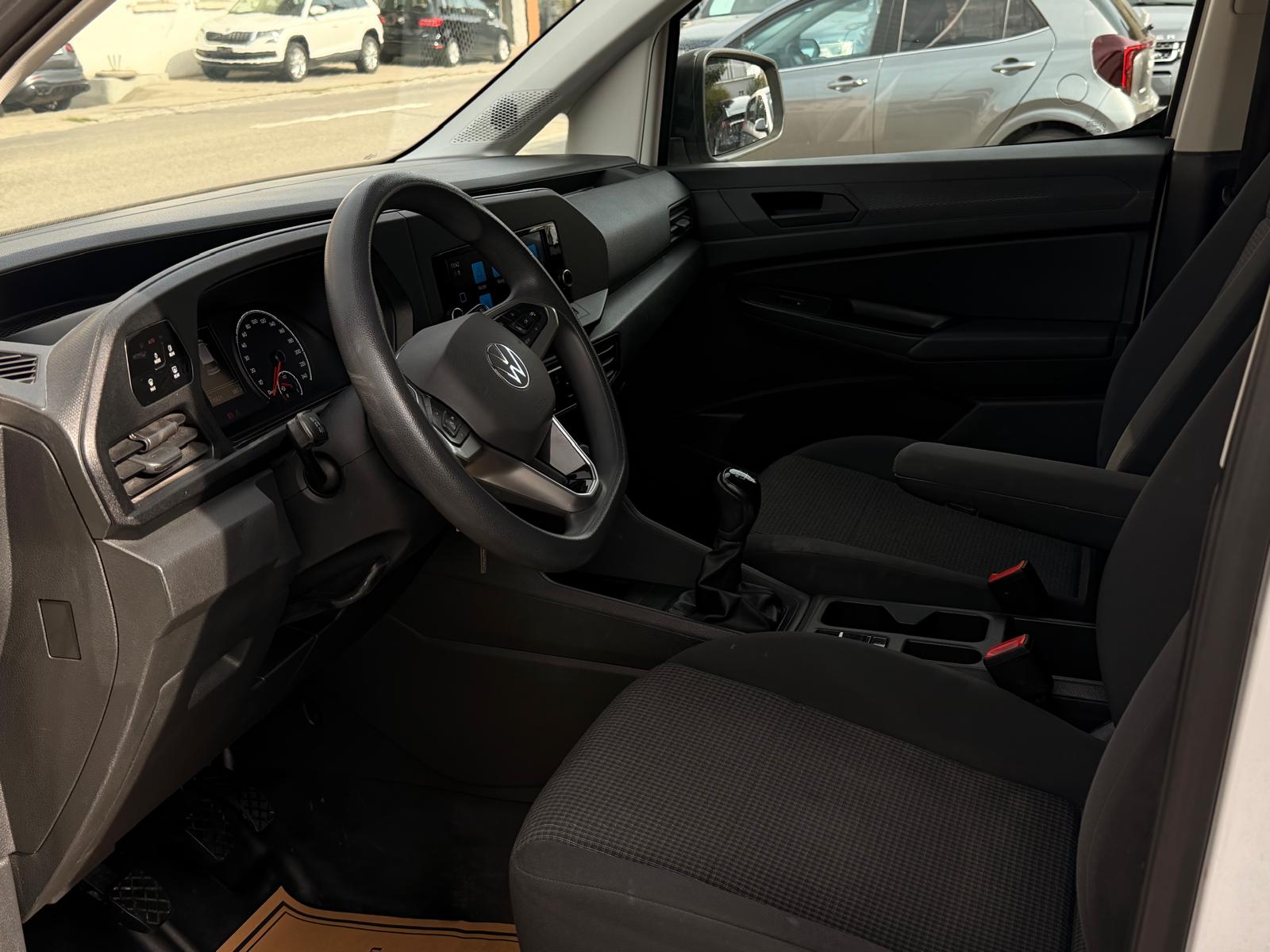 VW Caddy Cargo 2.0TDI Entry-image-9