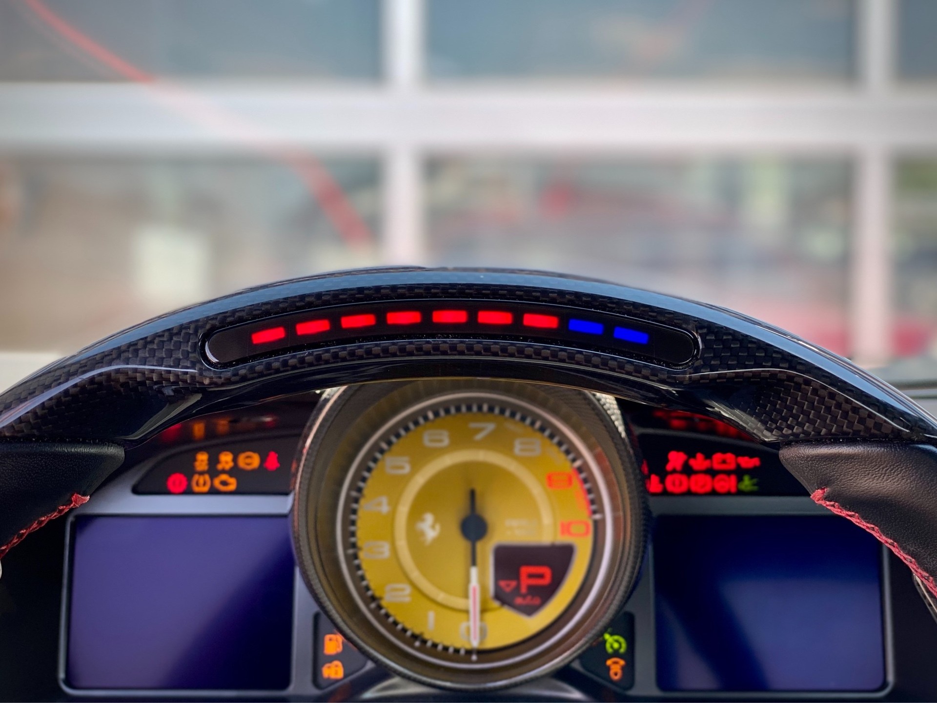FERRARI 812 Superfast - Véhicule Suisse (CH)-image-10
