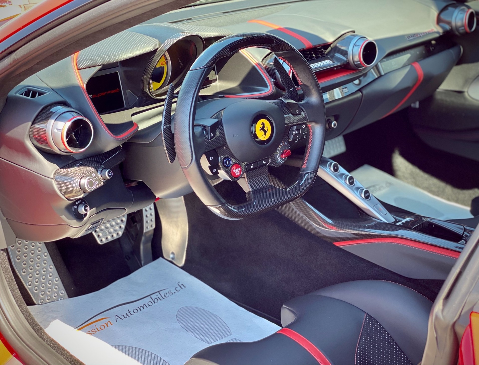 FERRARI 812 Superfast - Véhicule Suisse (CH)-image-12