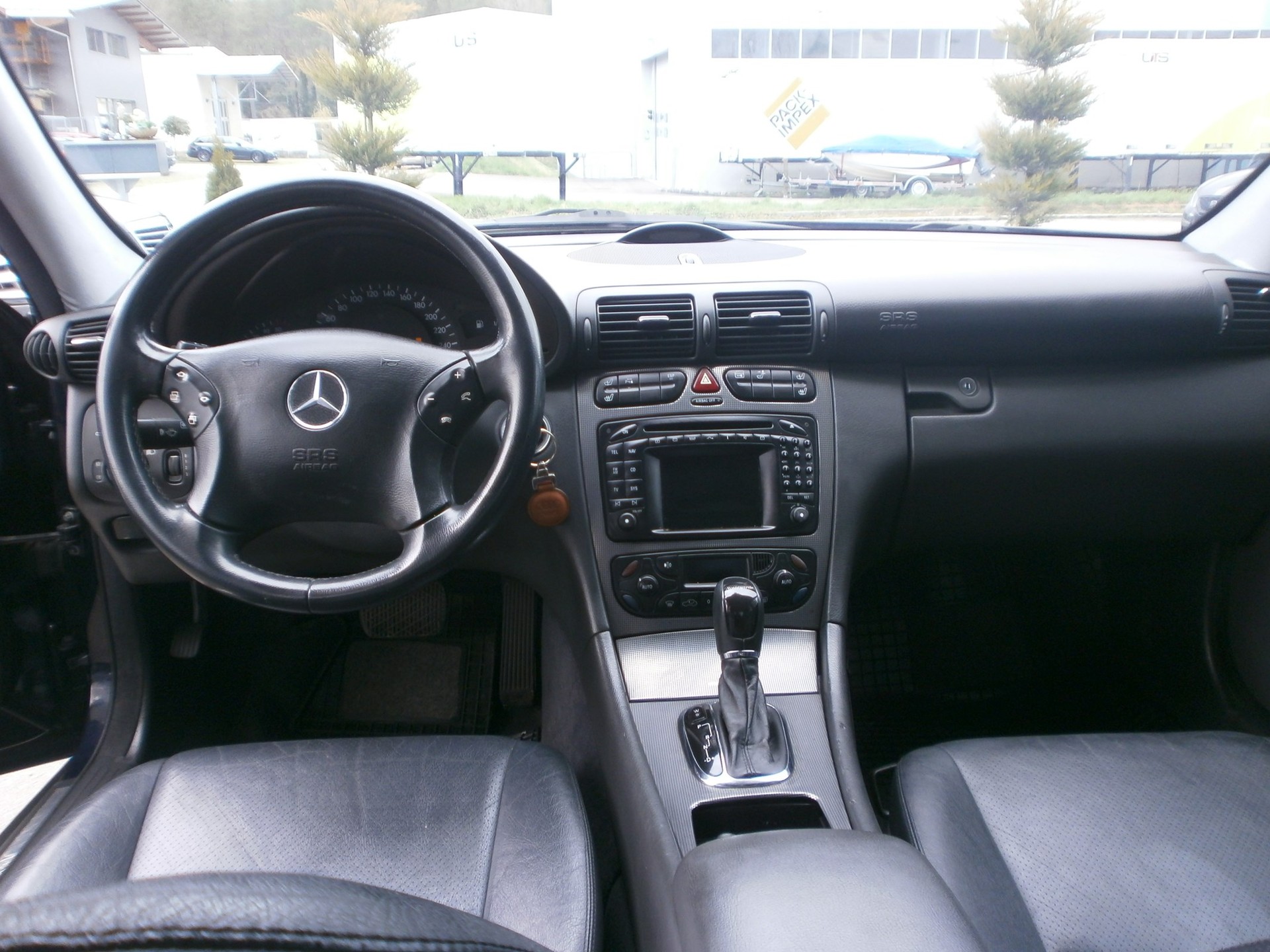 MERCEDES-BENZ C 270 CDI Avantgarde-image-9