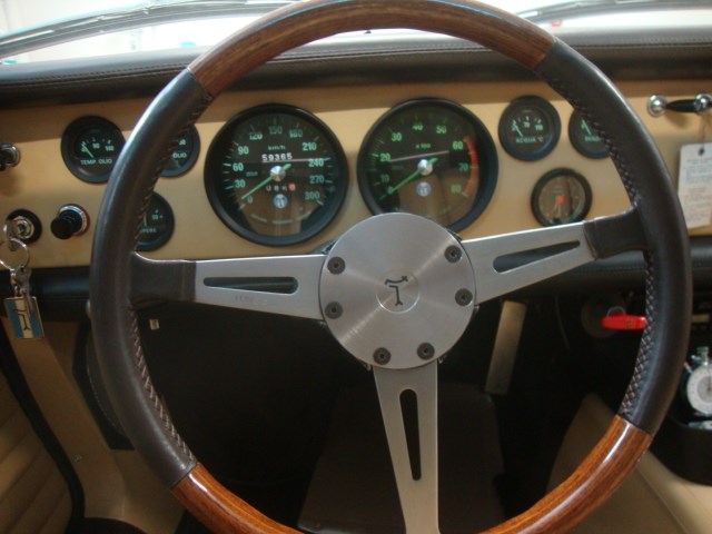 DE TOMASO-image-9