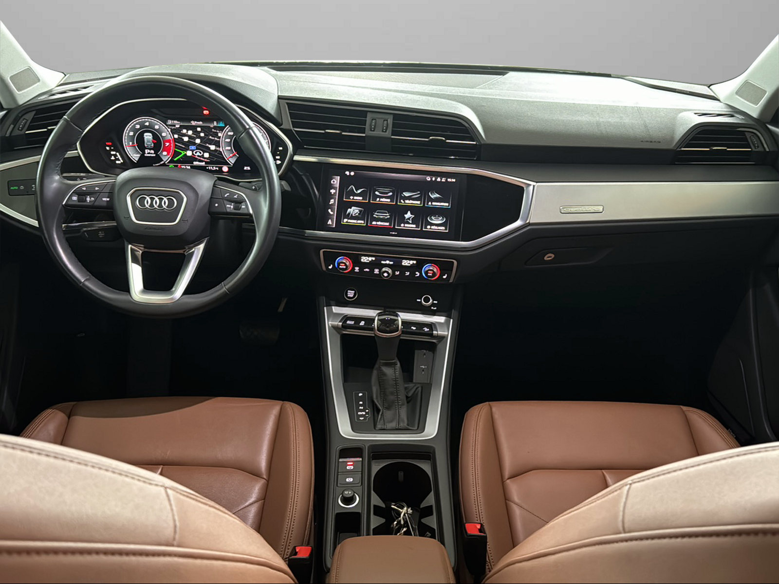 AUDI Q3 Sportback 45 TFSI quattro S-tronic-image-12