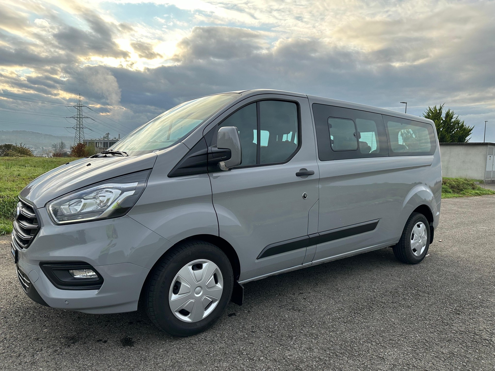 FORD Transit Custom 340 L2H1 Trend A-image-11