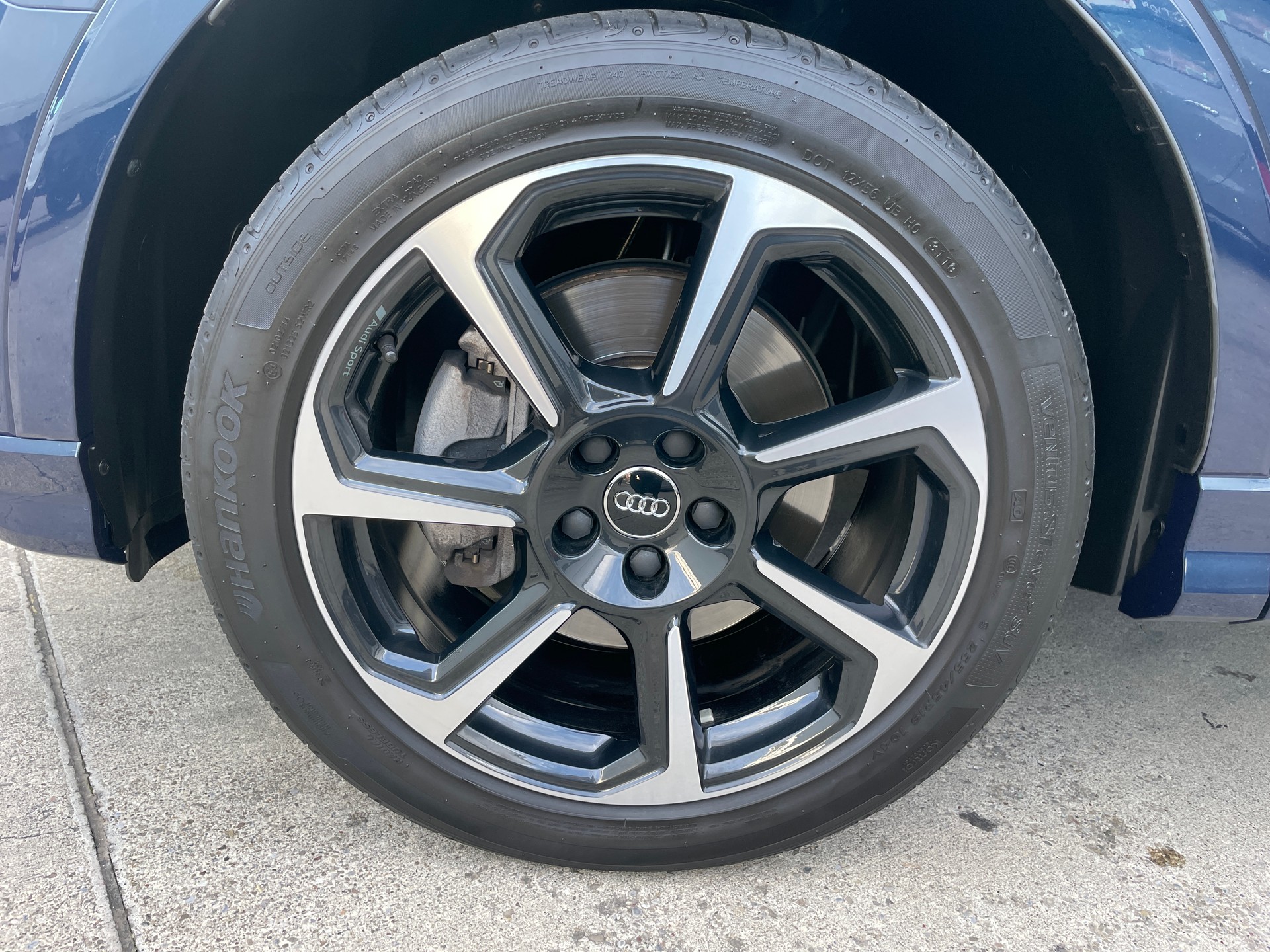 AUDI Q3 40 TFSI advanced quattro S-tronic-image-13
