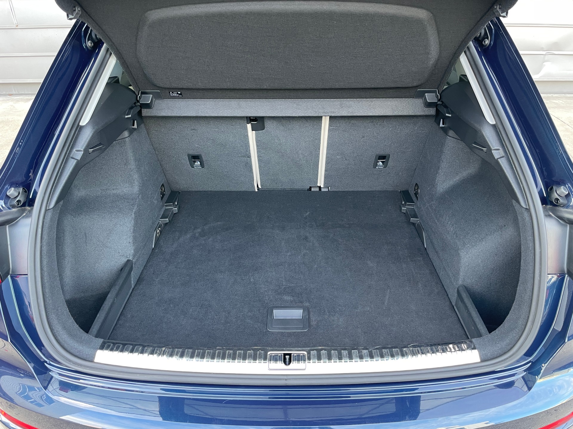 AUDI Q3 40 TFSI advanced quattro S-tronic-image-6