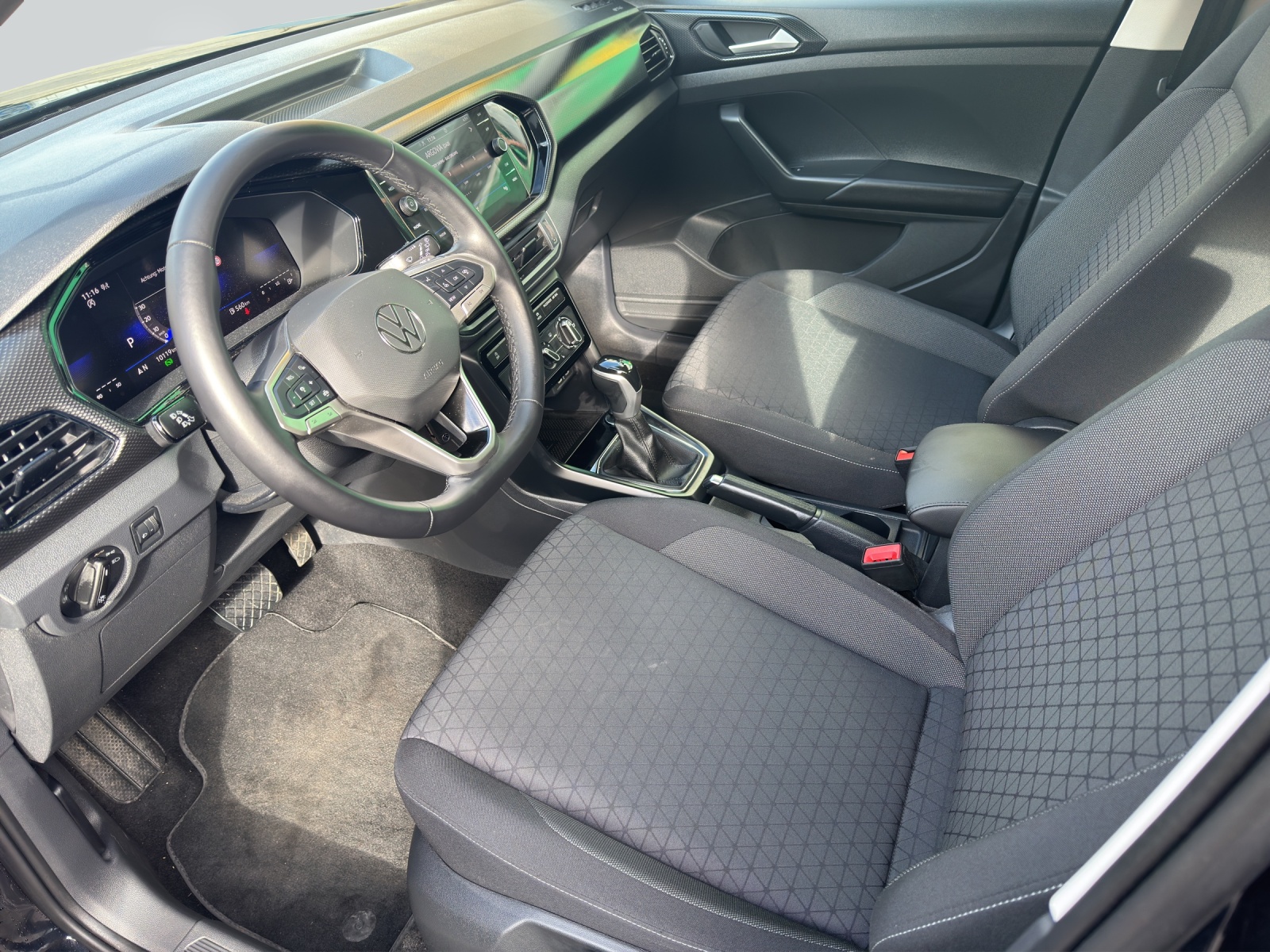 VW T-Cross 1.0 TSI Life DSG-image-6