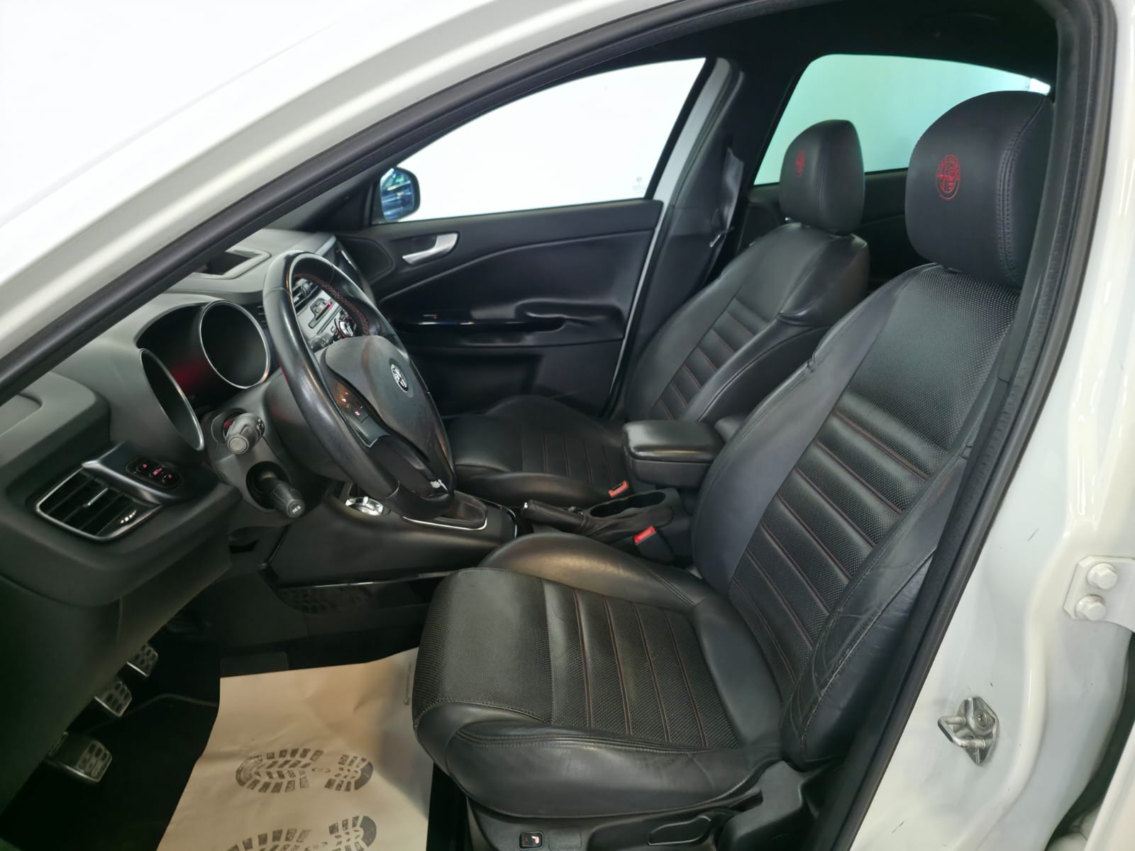 ALFA ROMEO Giulietta 1750 TBi Quadrifoglio Verde-image-19