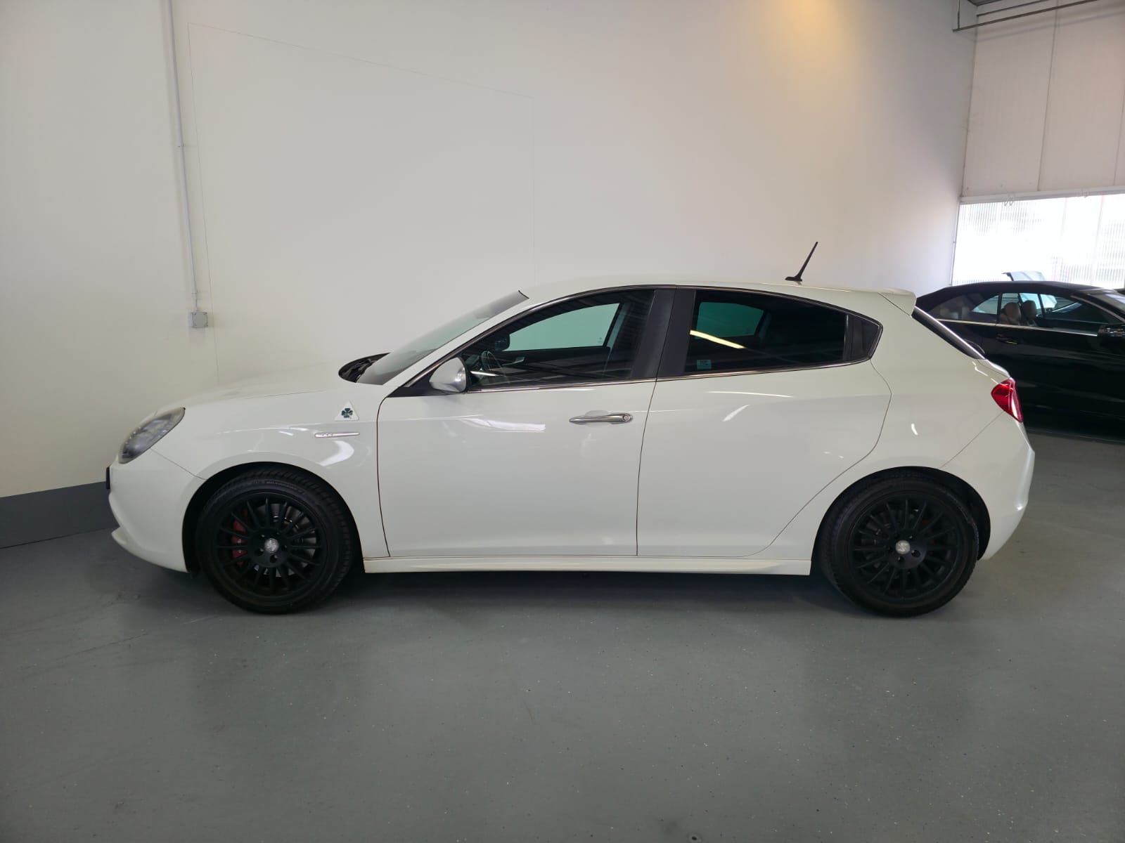 ALFA ROMEO Giulietta 1750 TBi Quadrifoglio Verde-image-4
