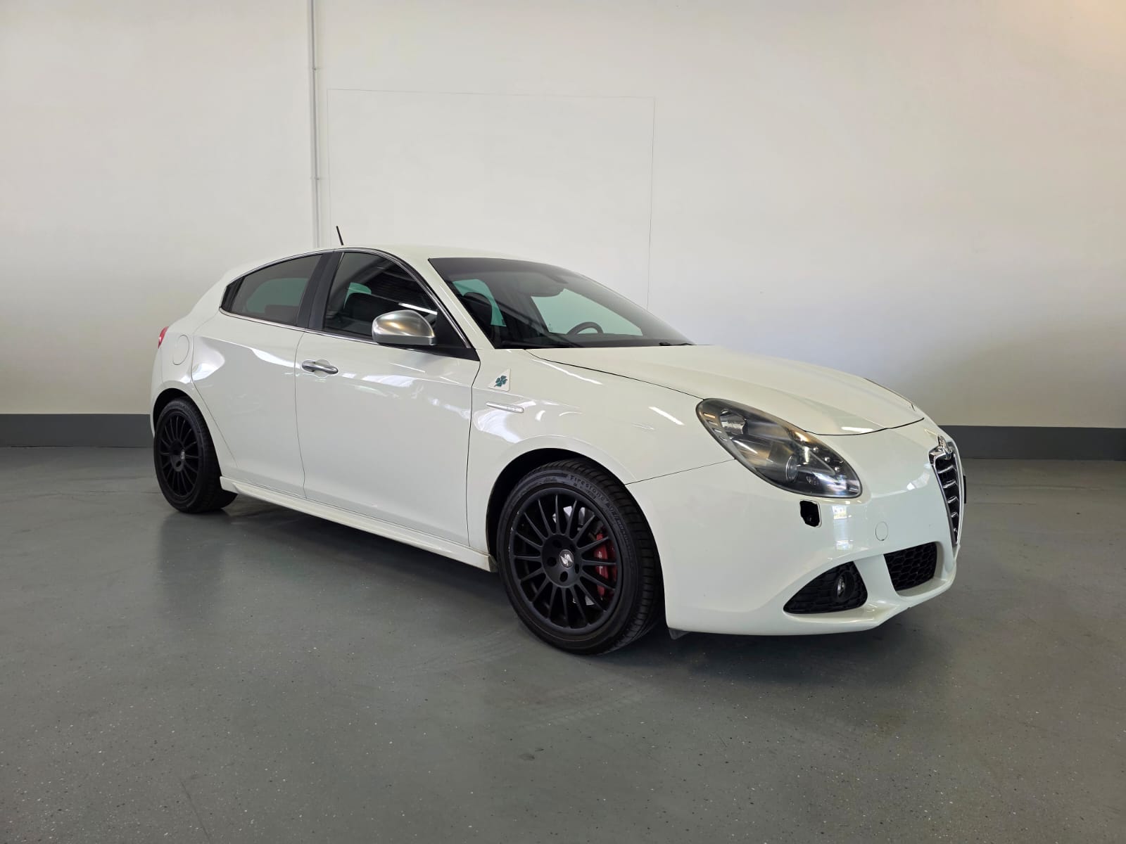ALFA ROMEO Giulietta 1750 TBi Quadrifoglio Verde-image-2